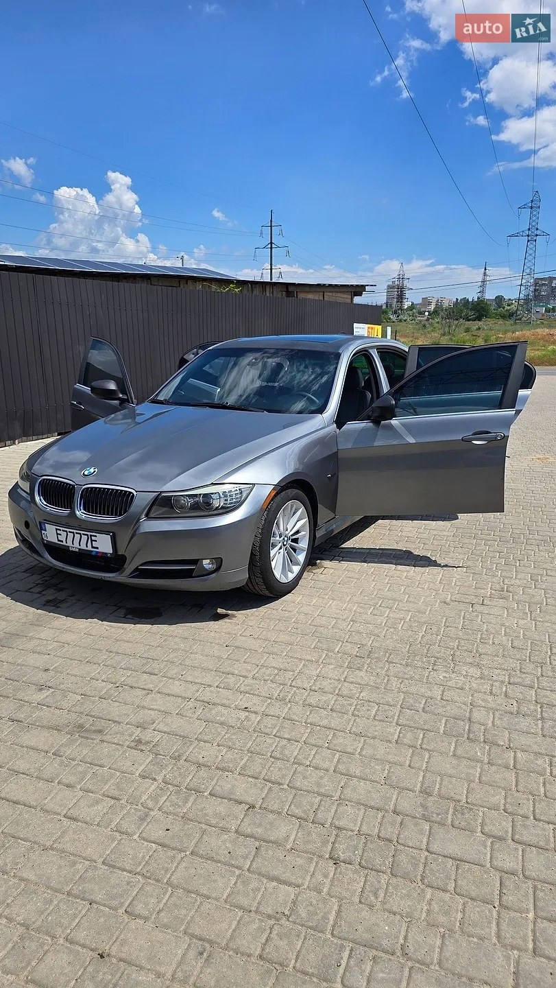 BMW 3 Series, 2009