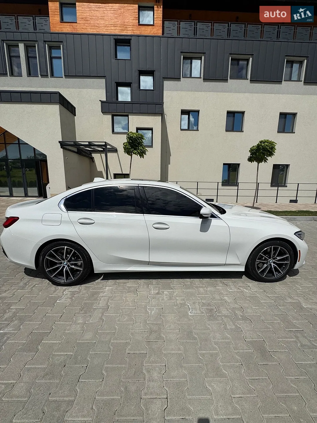BMW 3 Series, 2019