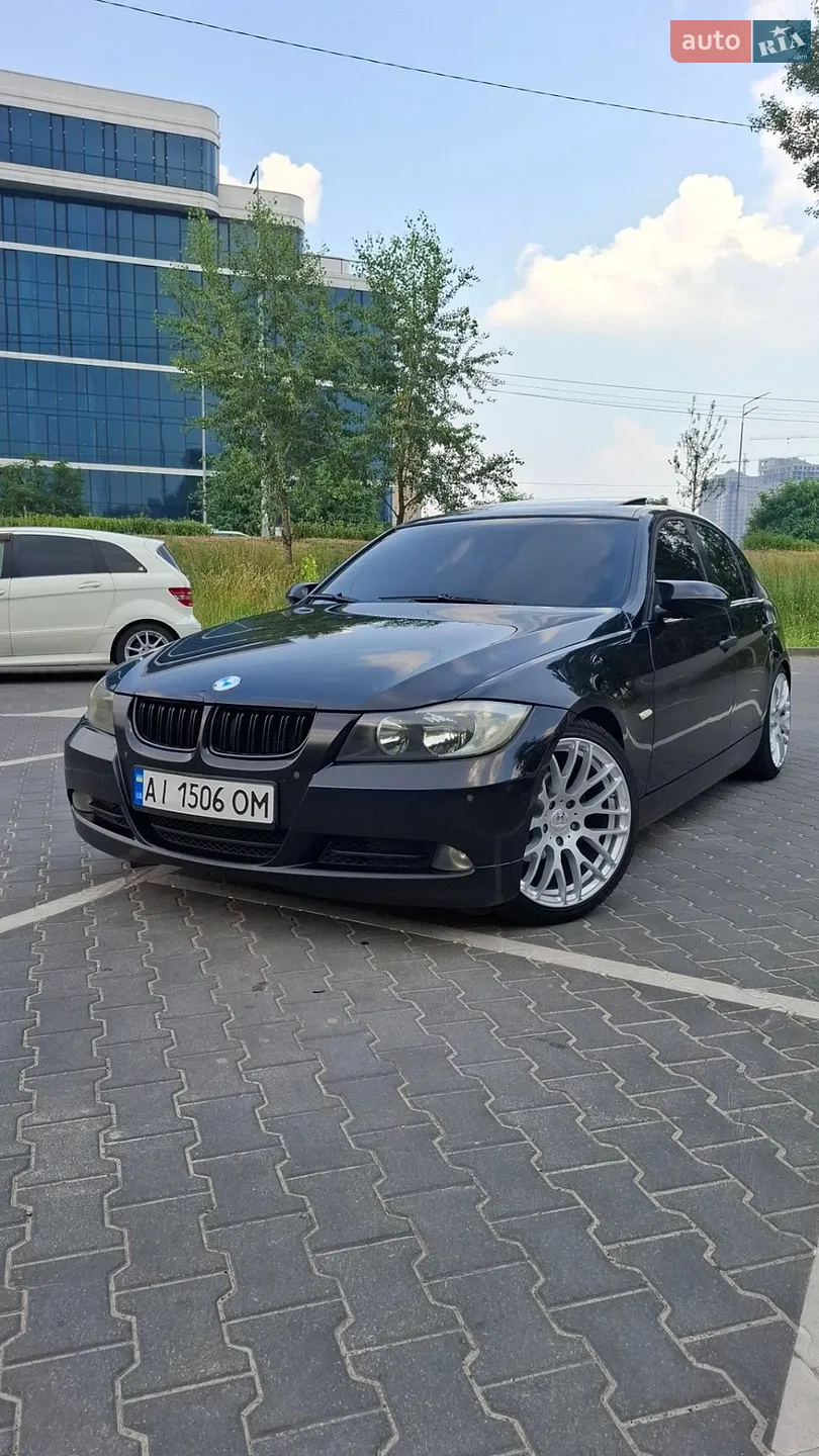 BMW 3 Series, 2005