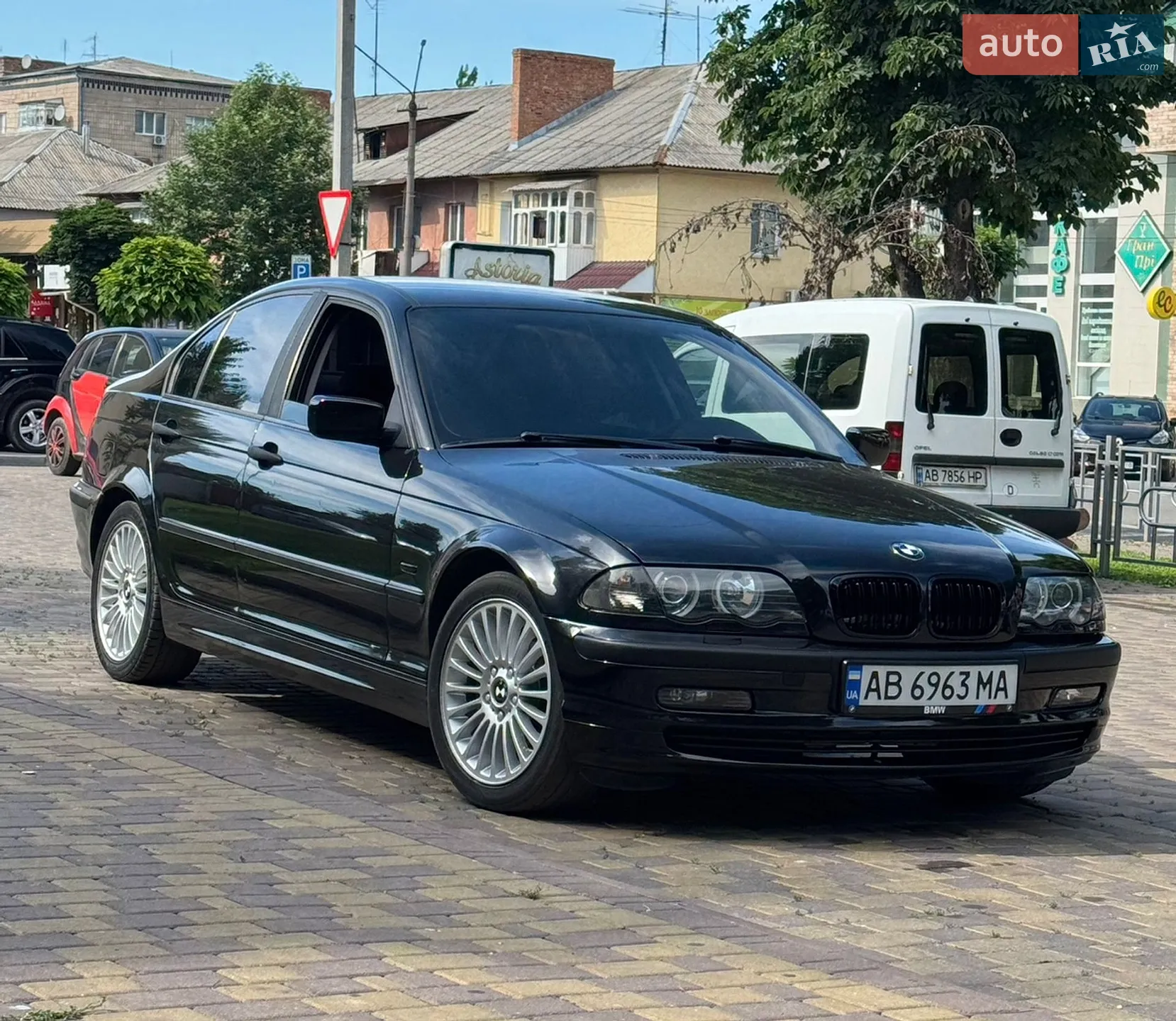 BMW 3 Series, 1999