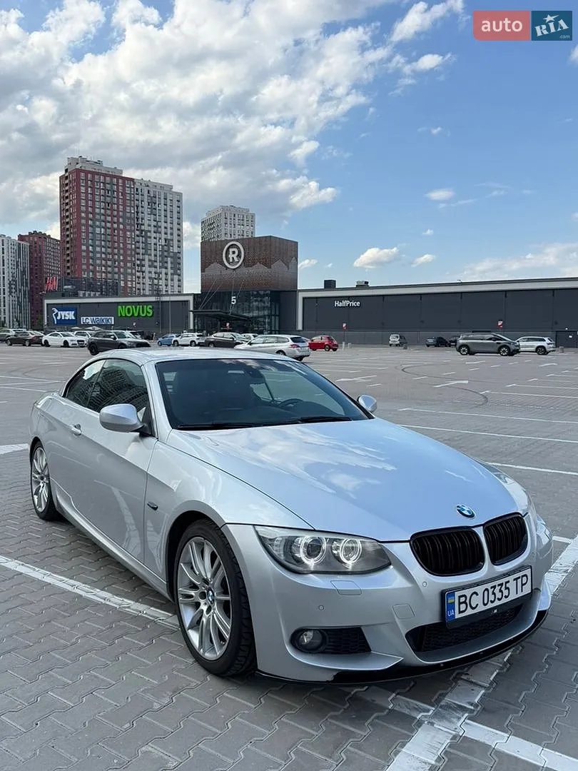 BMW 3 Series, 2011