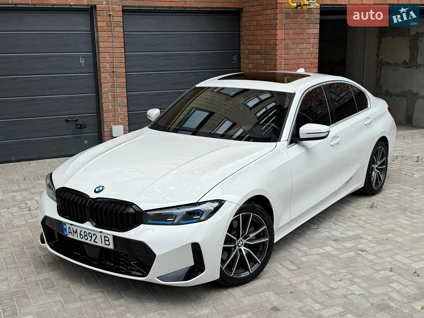 BMW 3 Series, 2019