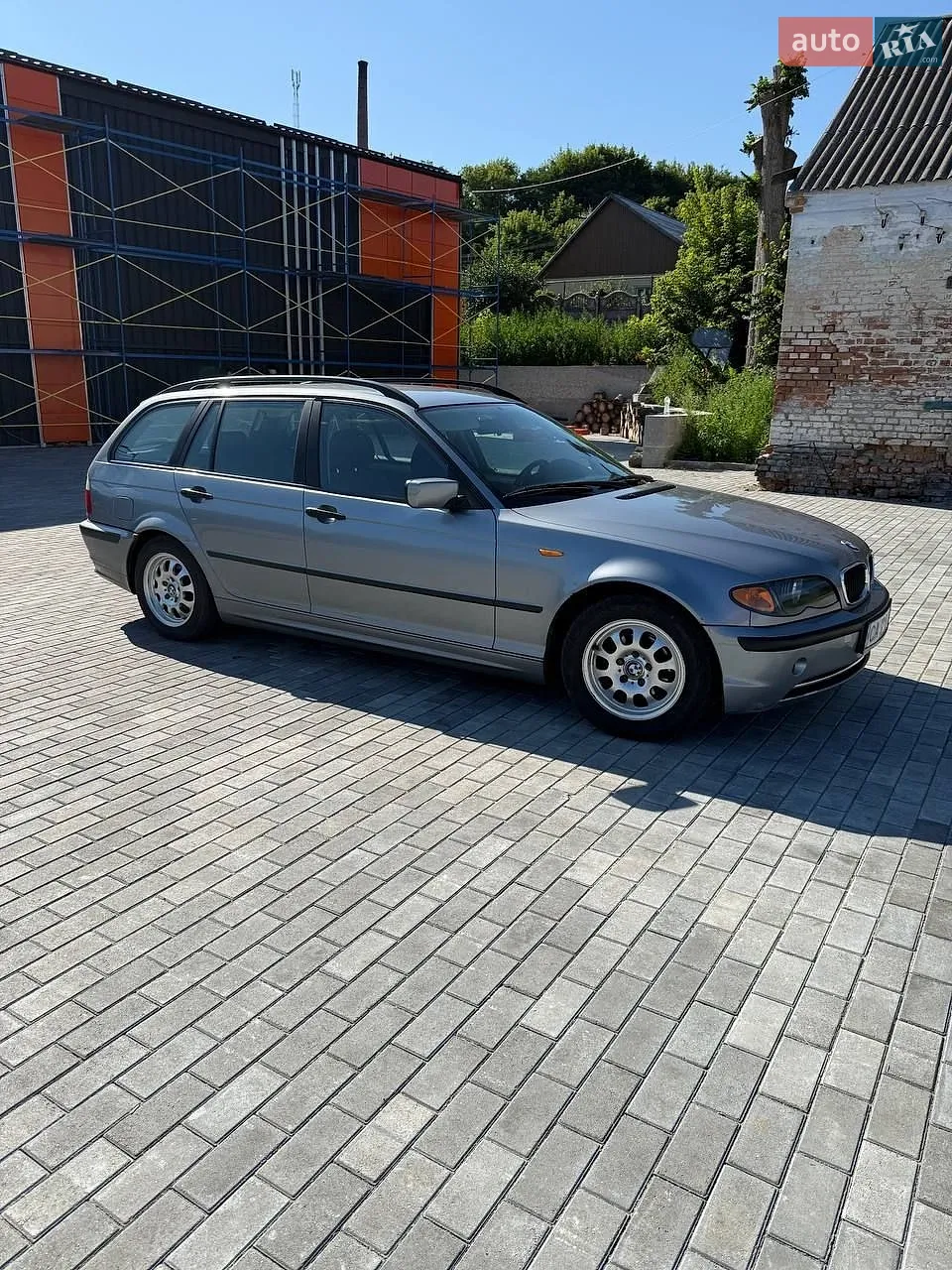 BMW 3 Series, 2003