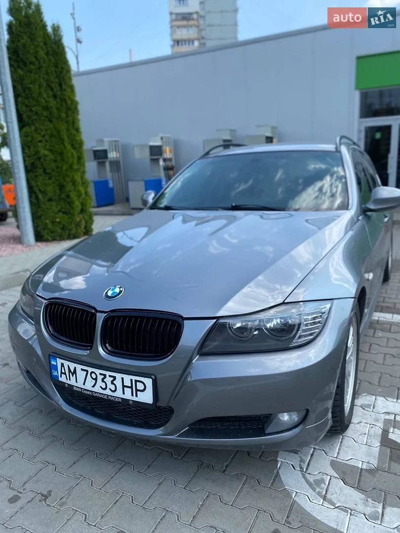 BMW 3 Series, 2010