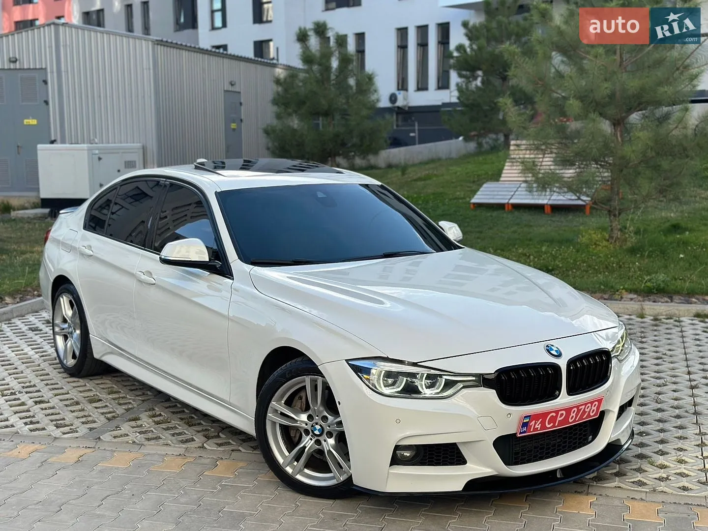 BMW 3 Series, 2016