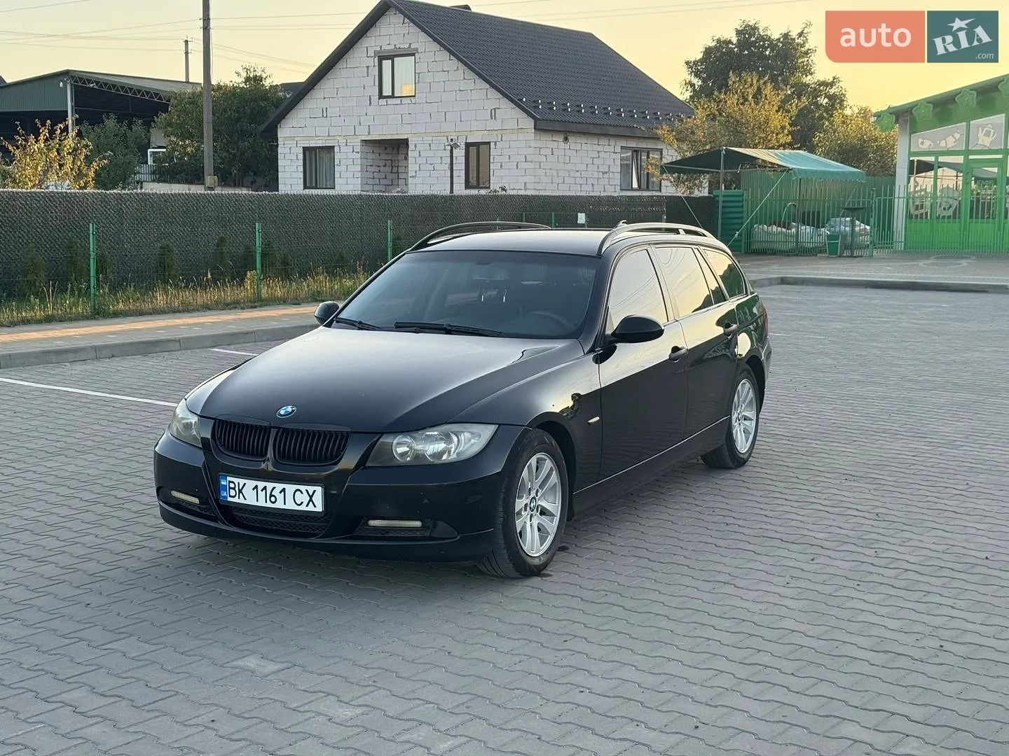 BMW 3 Series, 2005