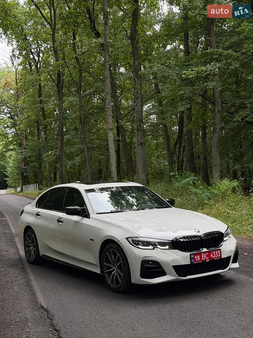 BMW 3 Series, 2022