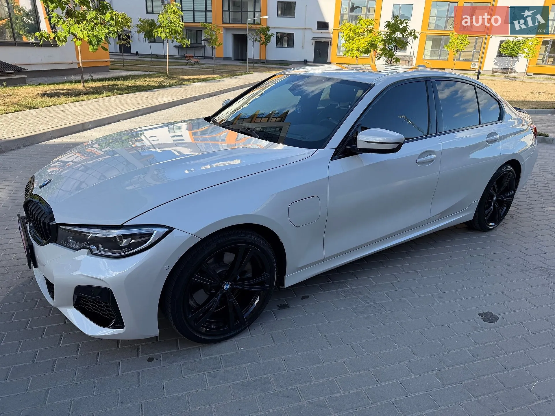 BMW 3 Series, 2021