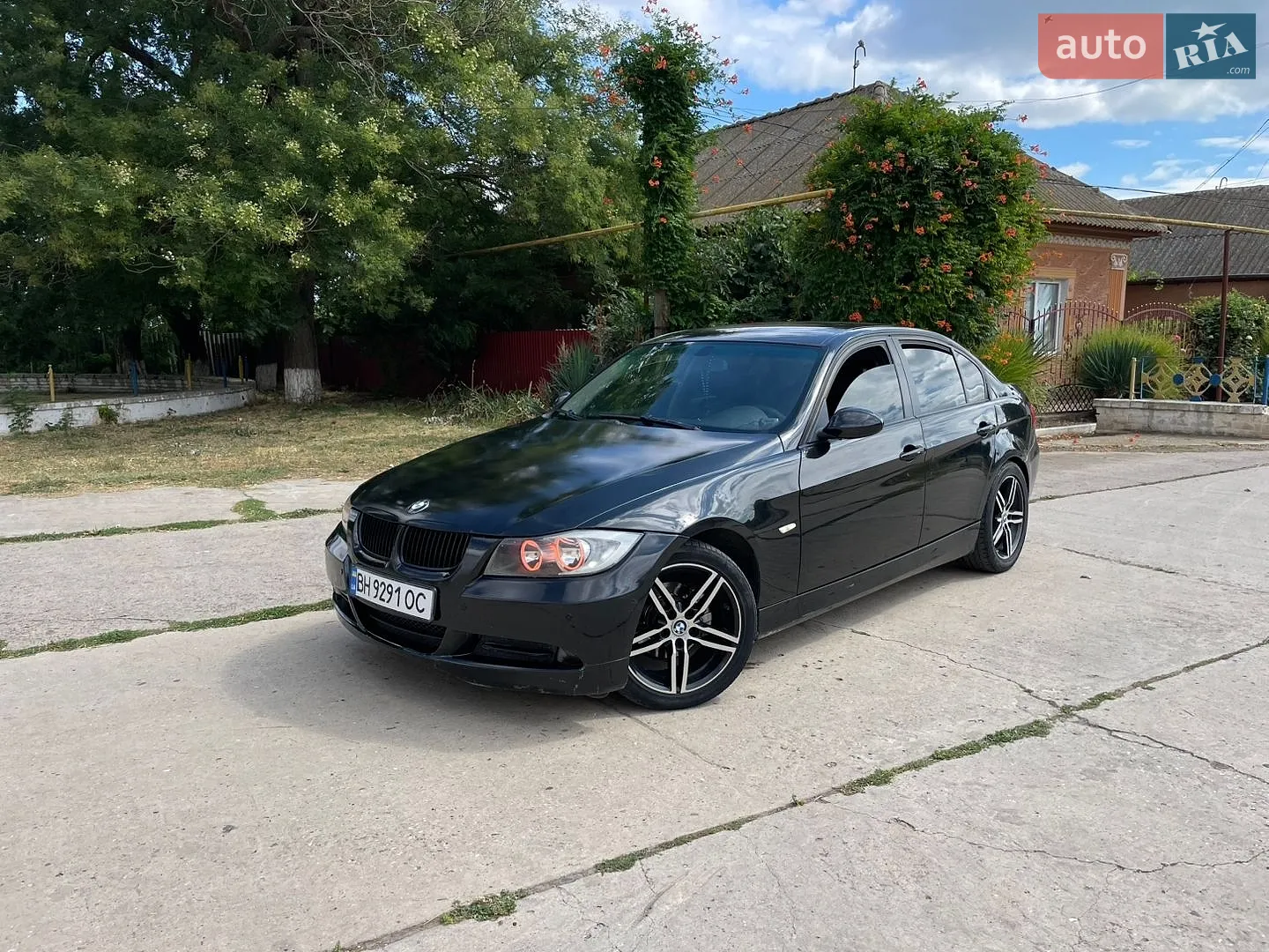 BMW 3 Series, 2005
