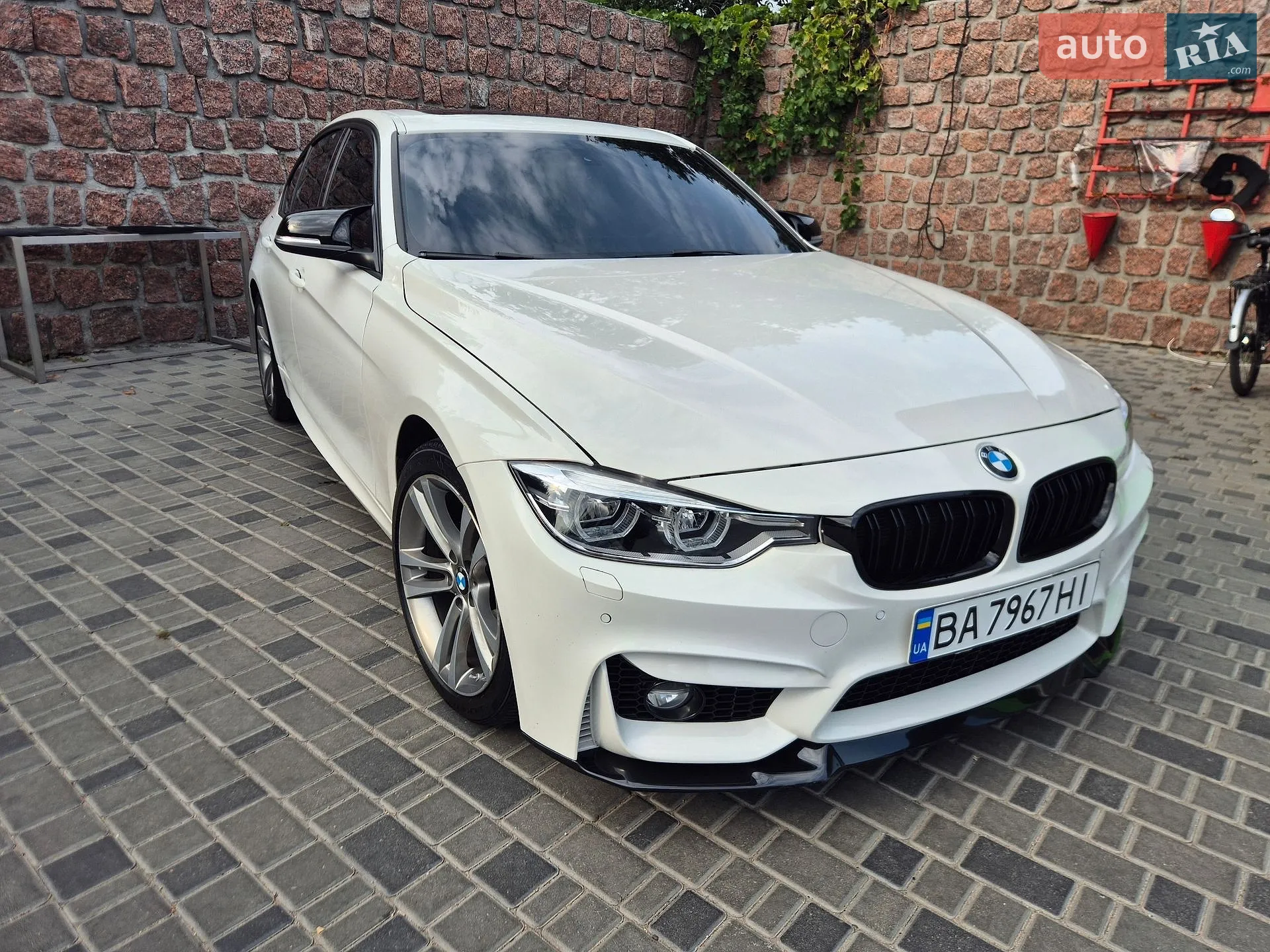 BMW 3 Series, 2016