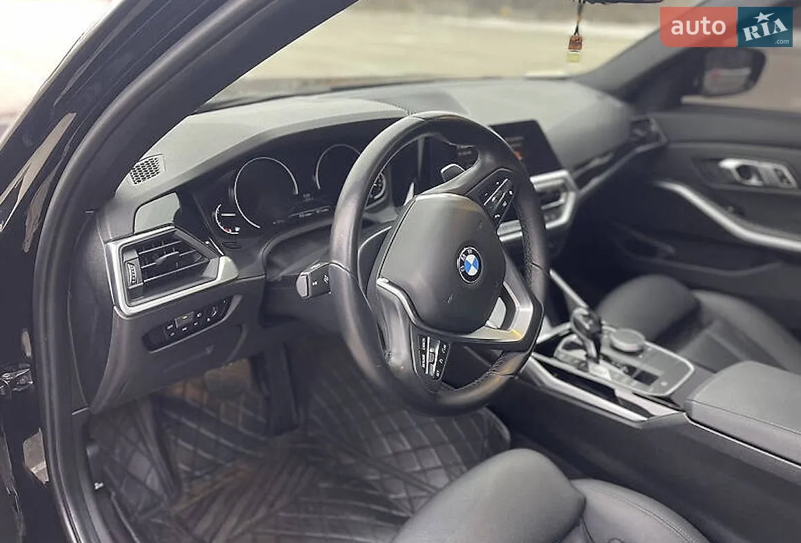 BMW 3 Series, 2019