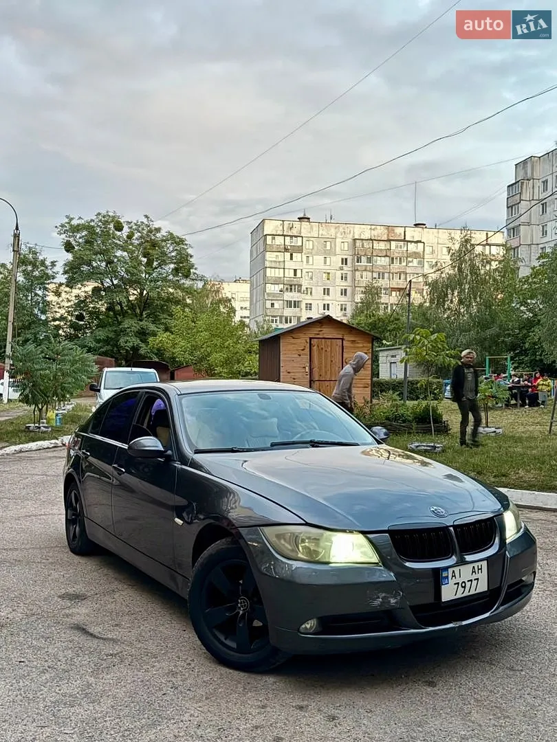 BMW 3 Series, 2005