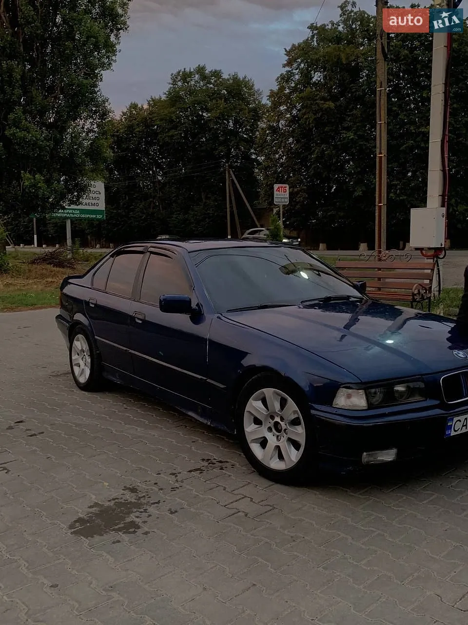 BMW 3 Series, 1993