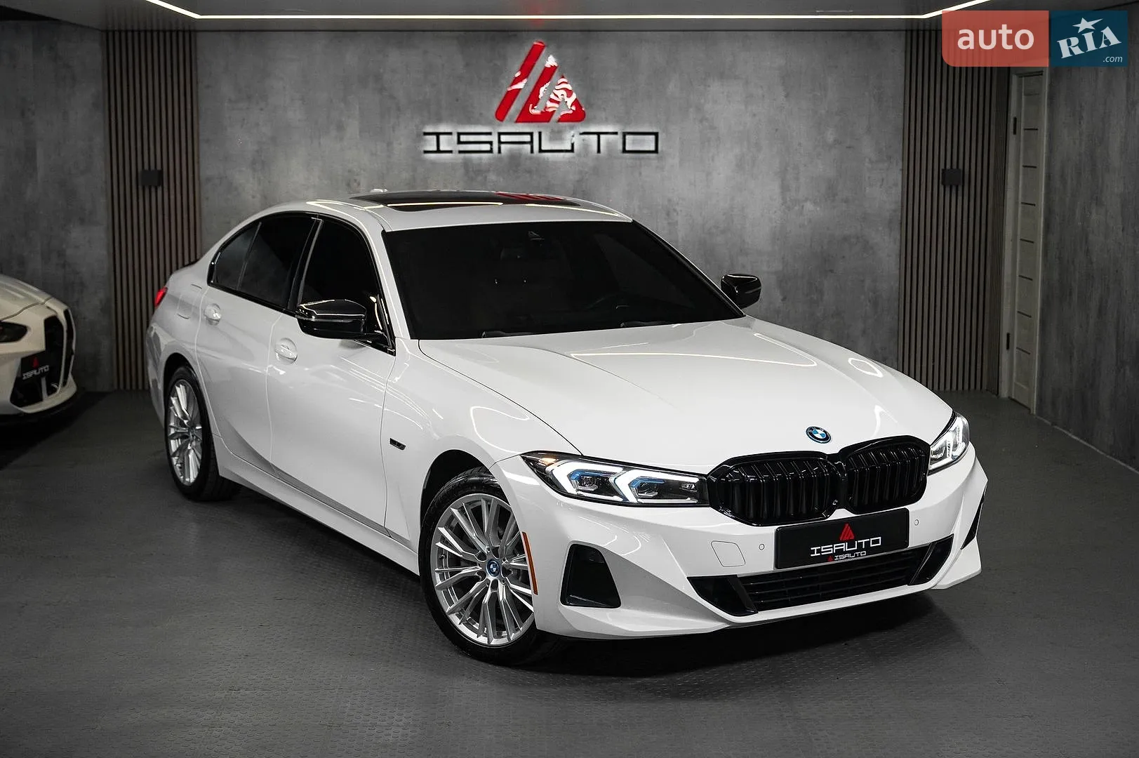 BMW 3 Series, 2022