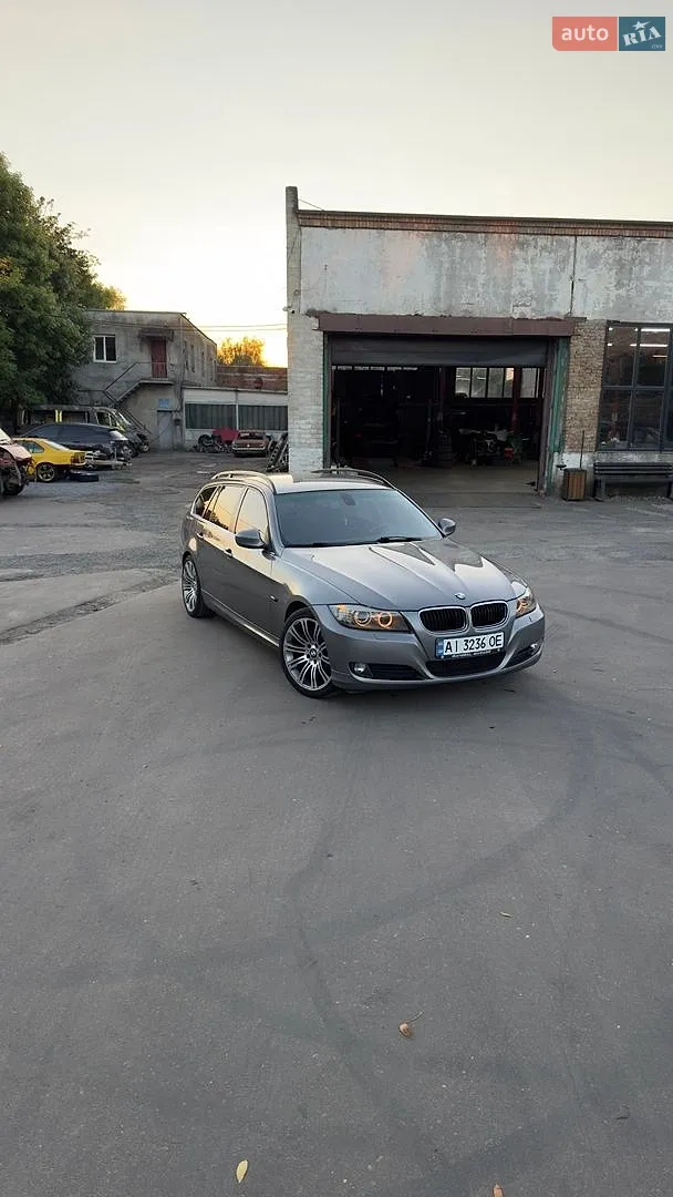 BMW 3 Series, 2010