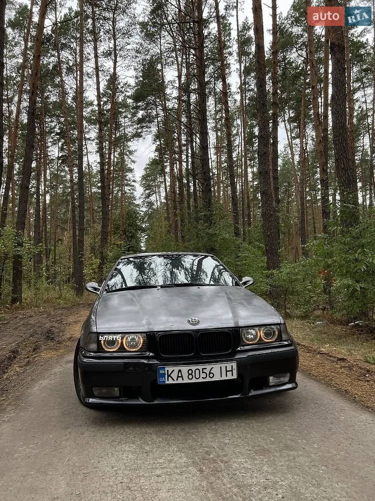 BMW 3 Series, 1992