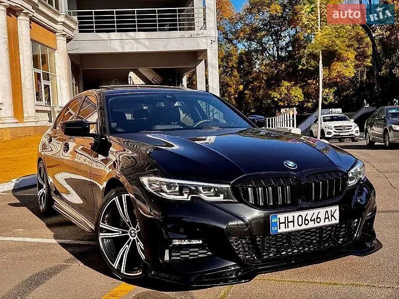 BMW 3 Series, 2019