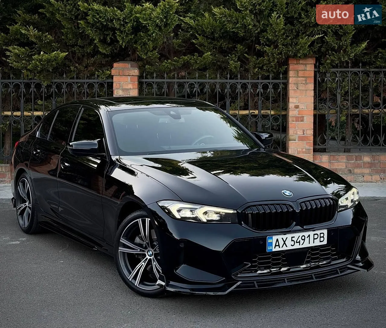 BMW 3 Series, 2023