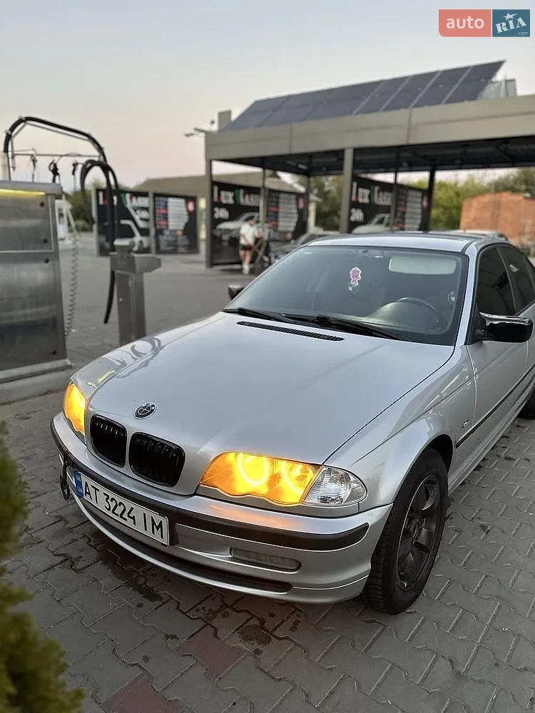 BMW 3 Series, 2000