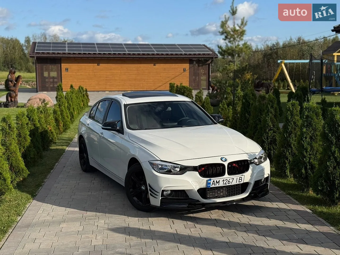 BMW 3 Series, 2012