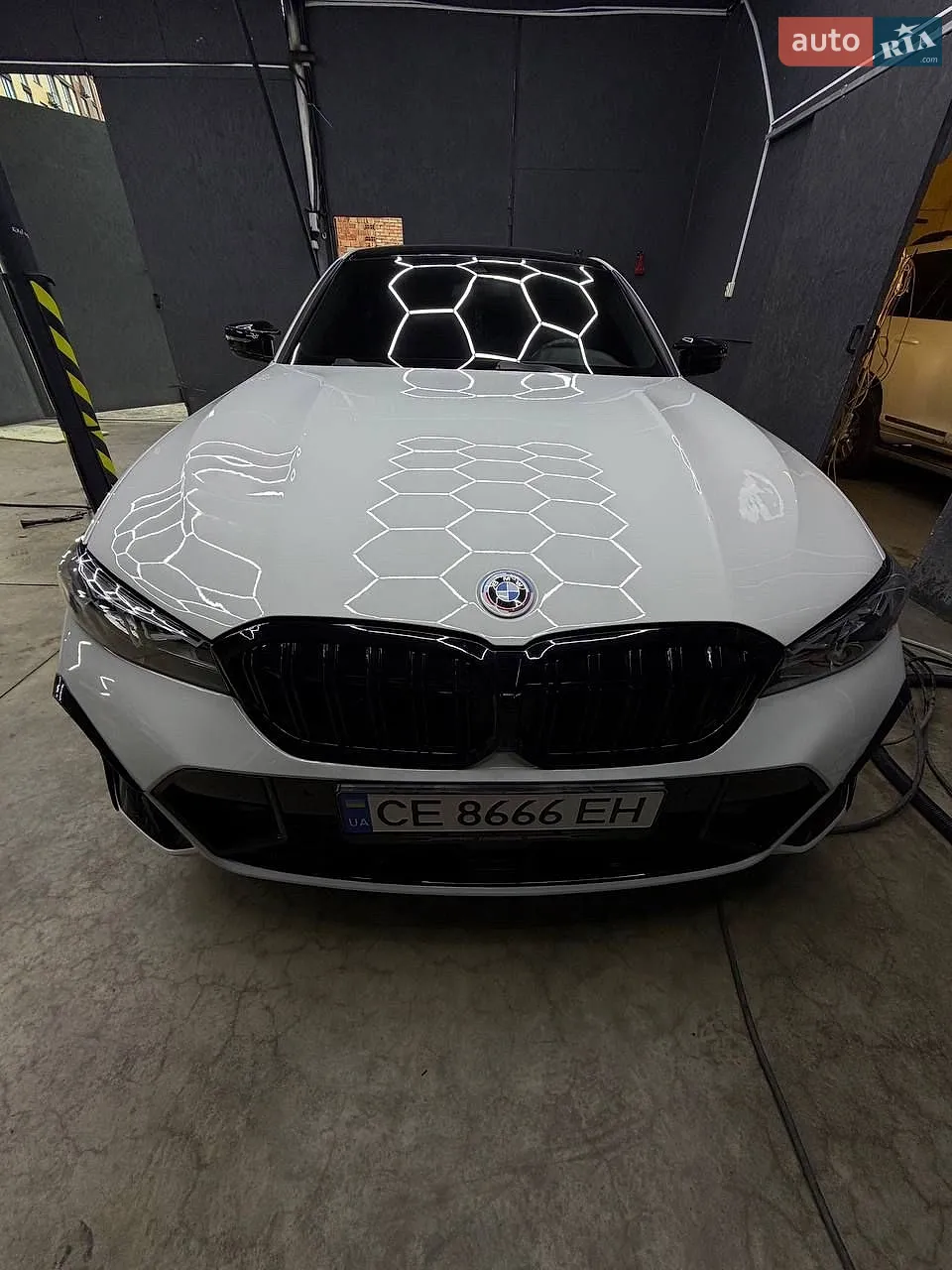 BMW 3 Series, 2019