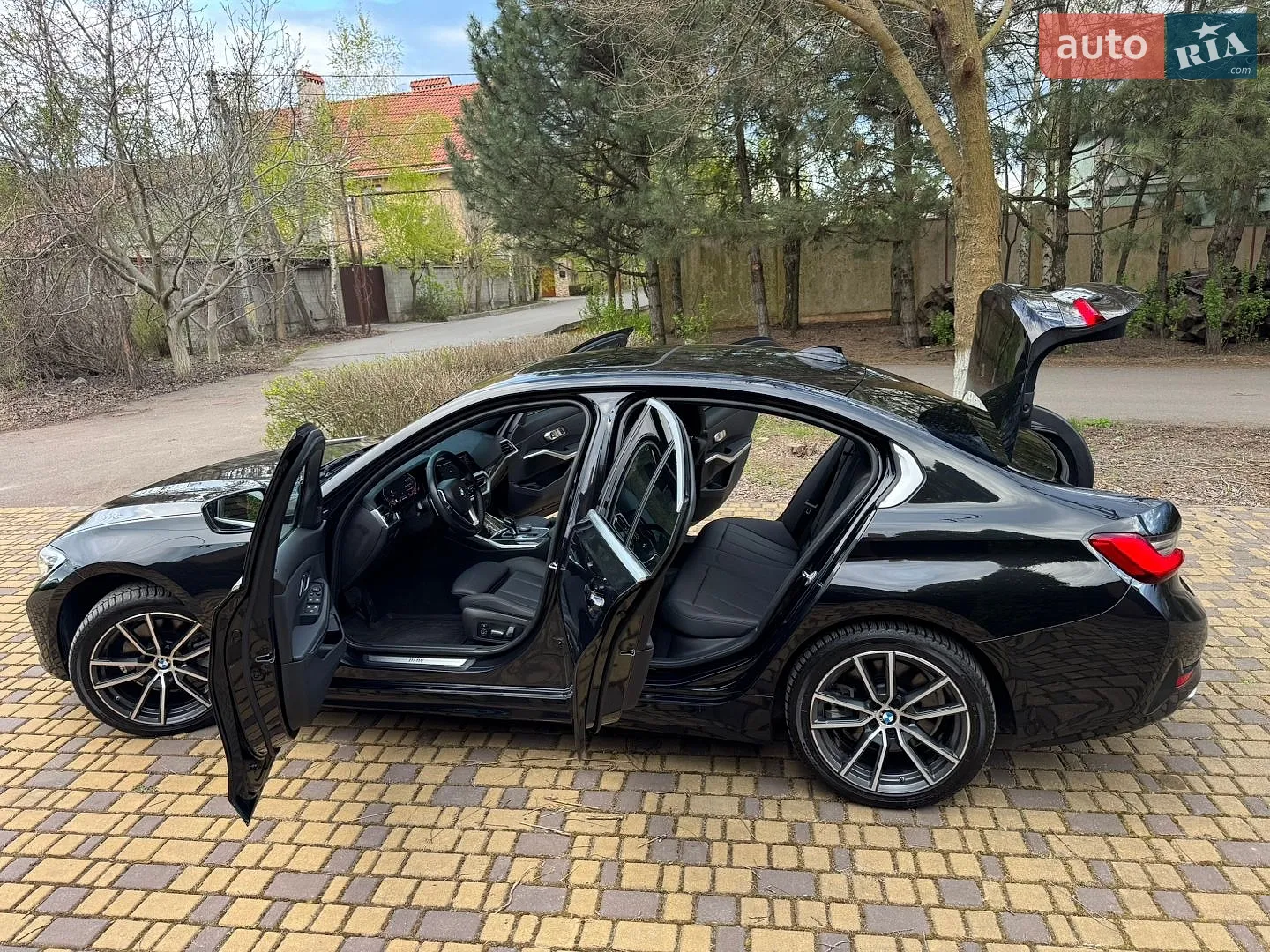 BMW 3 Series, 2019