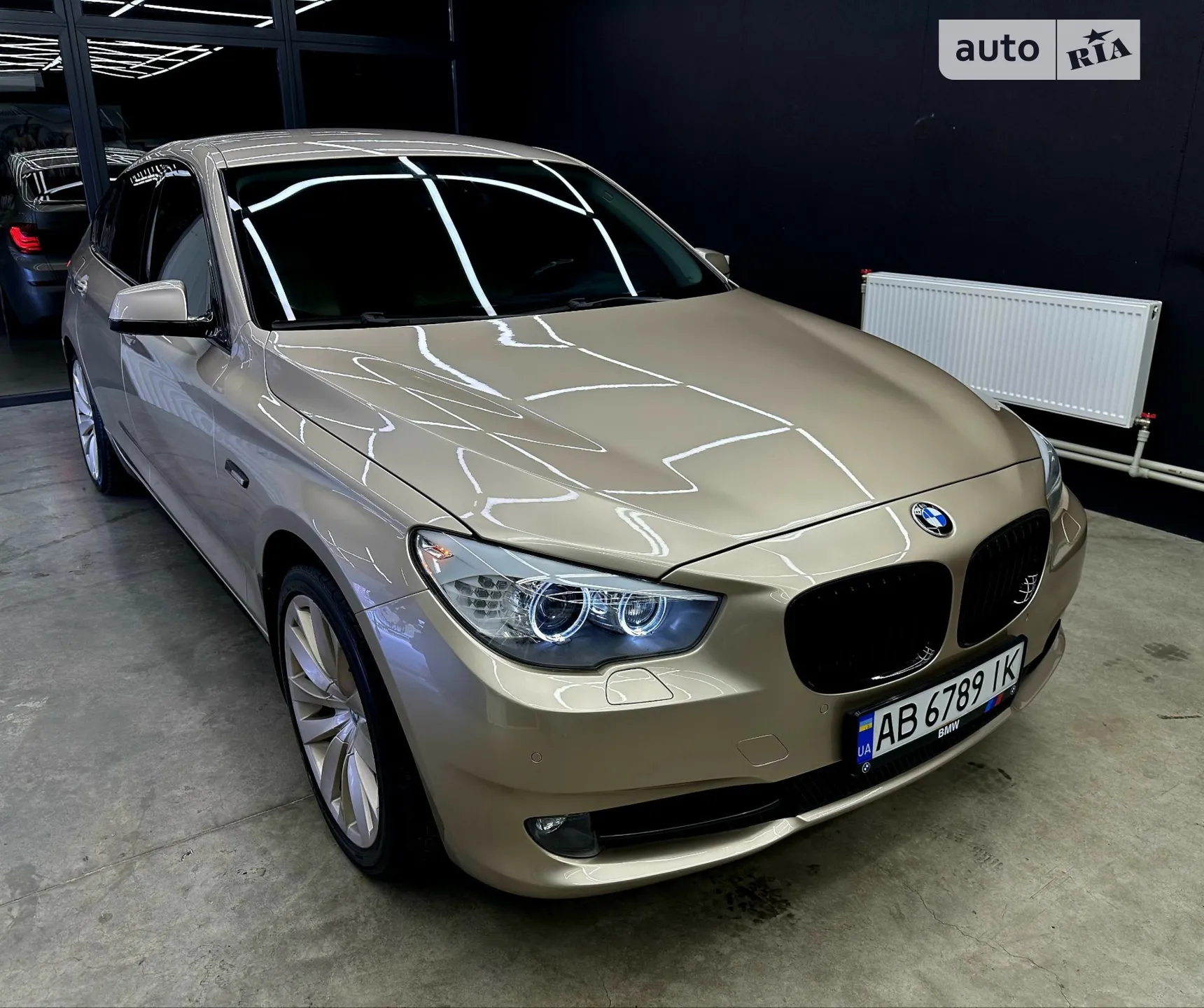 BMW 5 Series GT, 2011