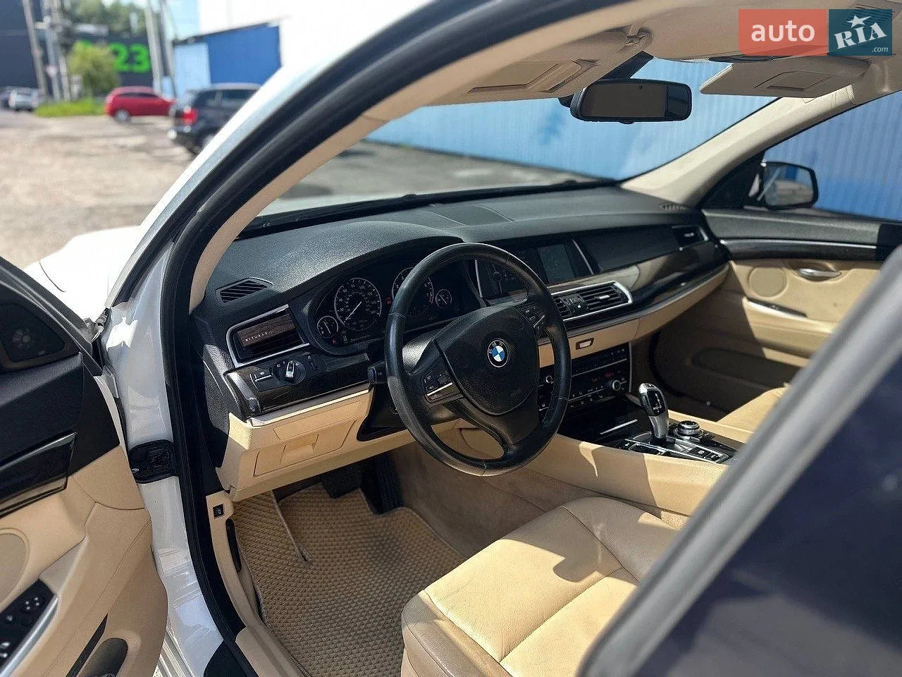 BMW 5 Series GT, 2010