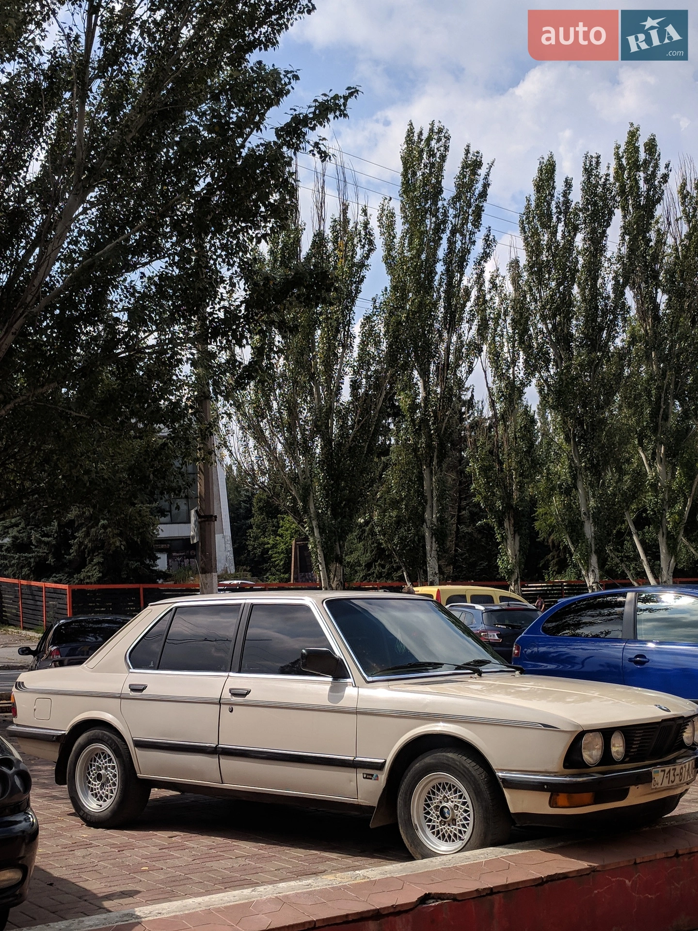 BMW 5 Series, 1986