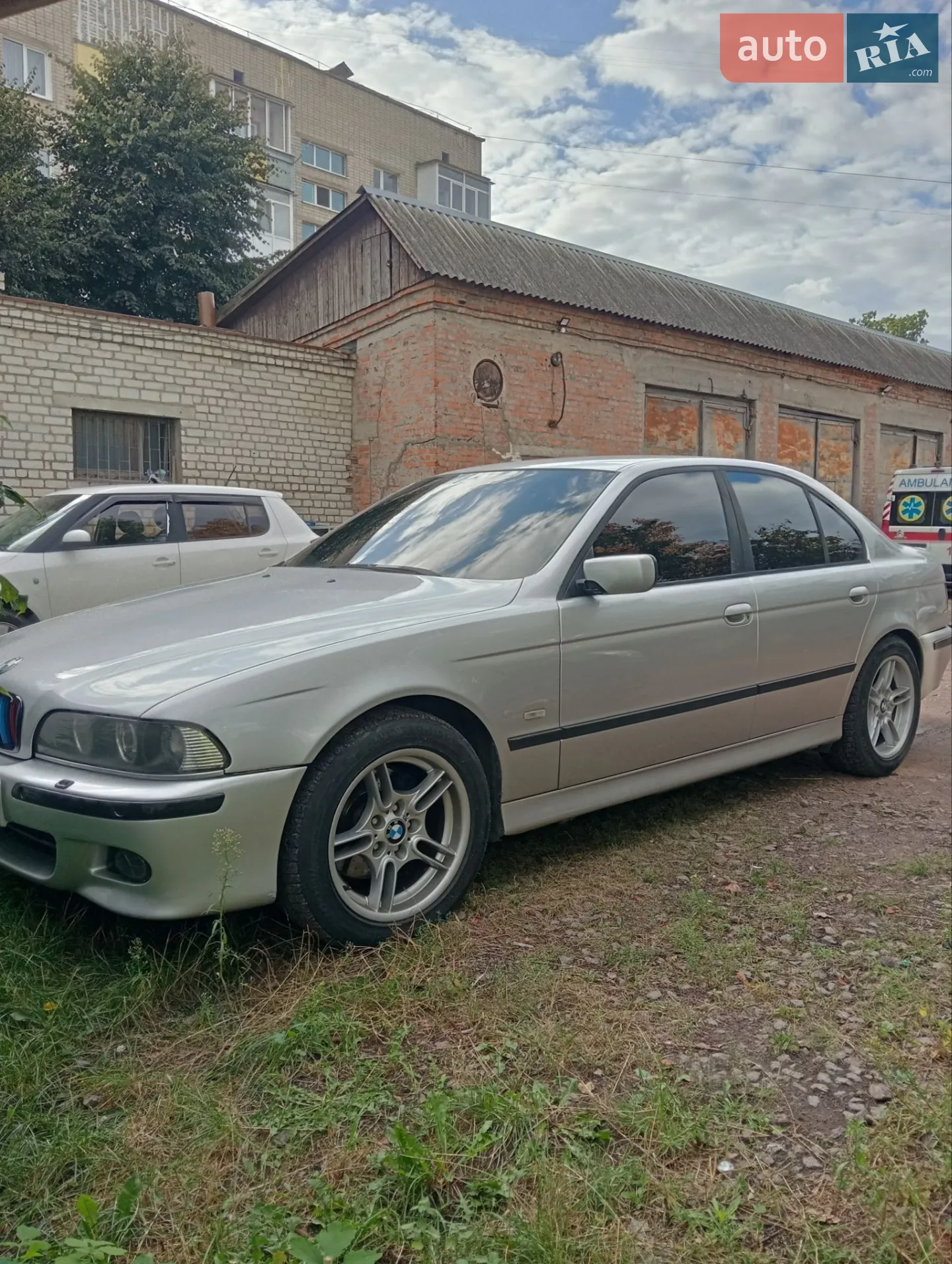 BMW 5 Series, 2001