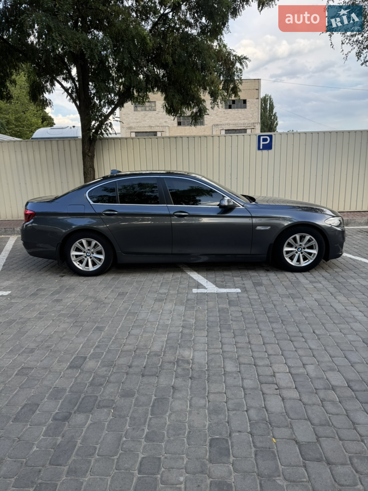 BMW 5 Series, 2016