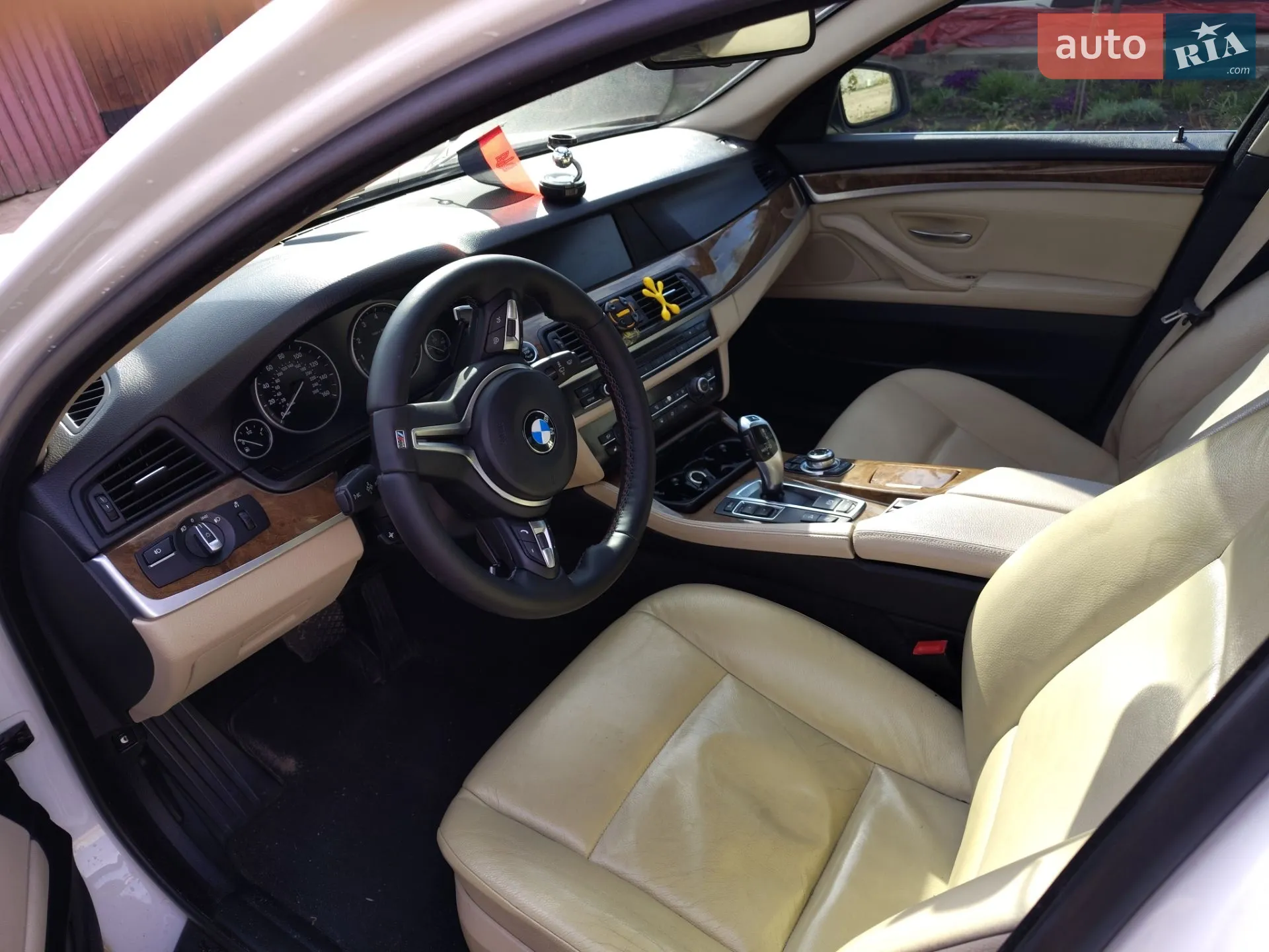 BMW 5 Series, 2011