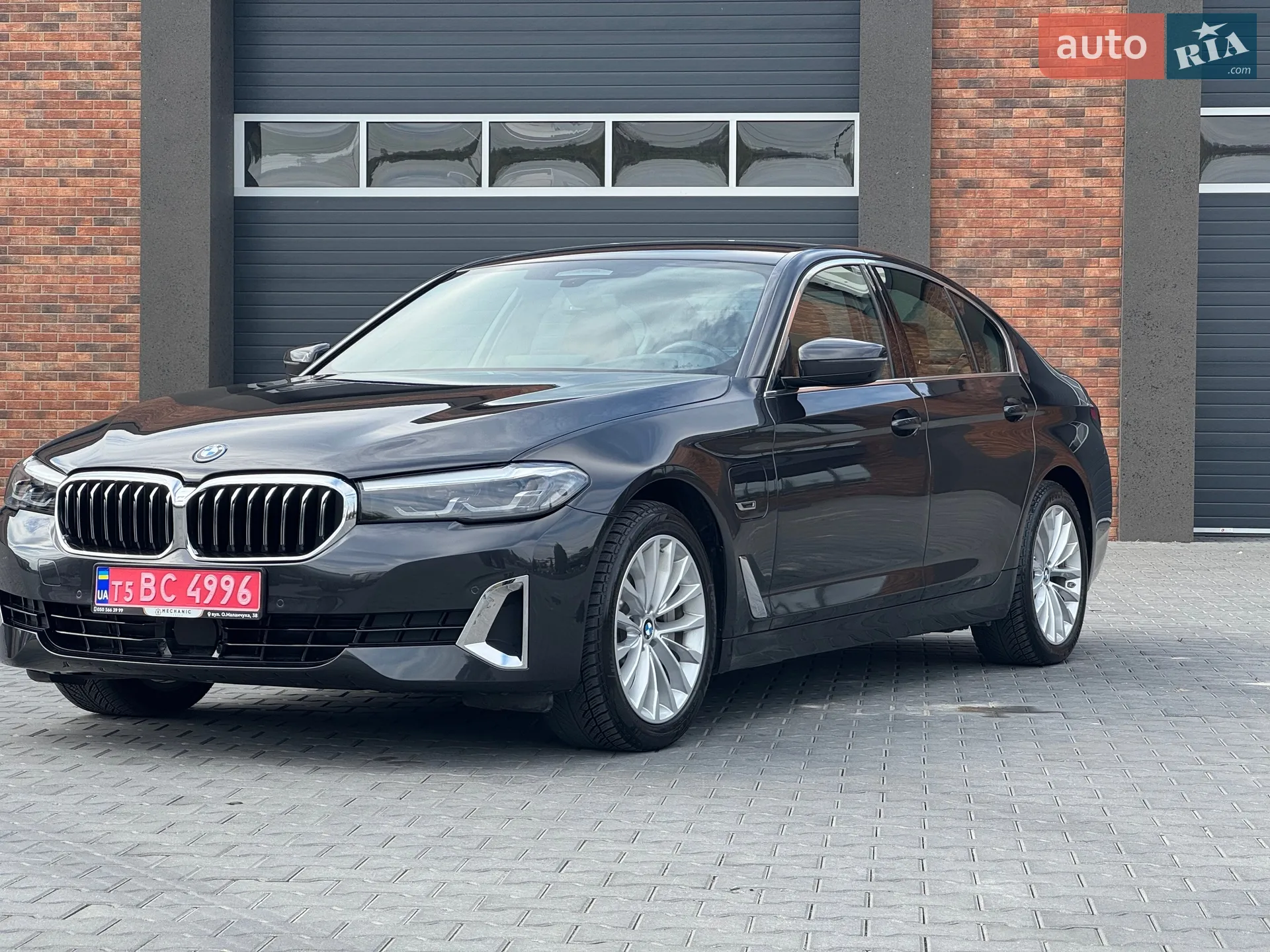 BMW 5 Series, 2022