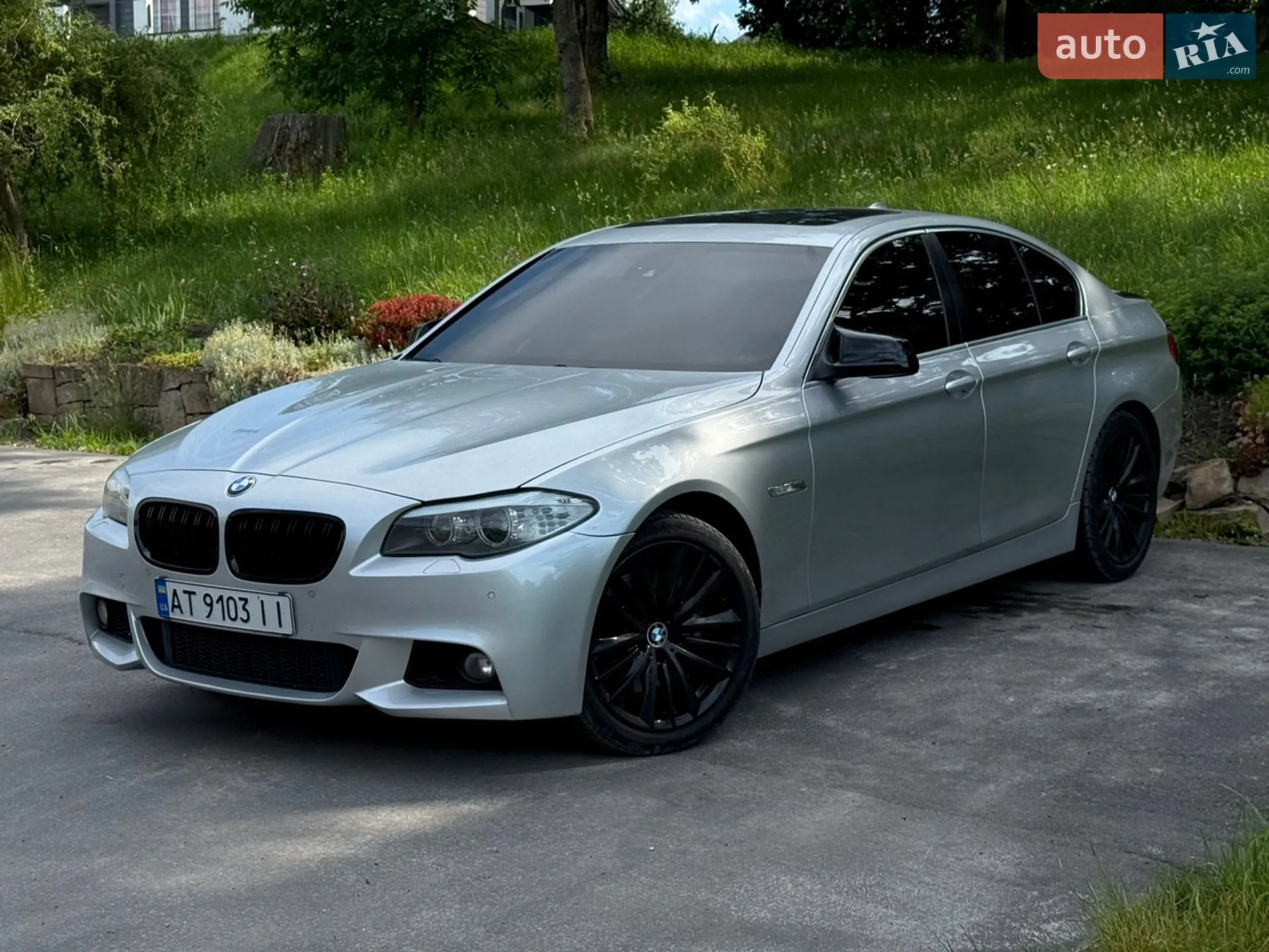BMW 5 Series, 2011