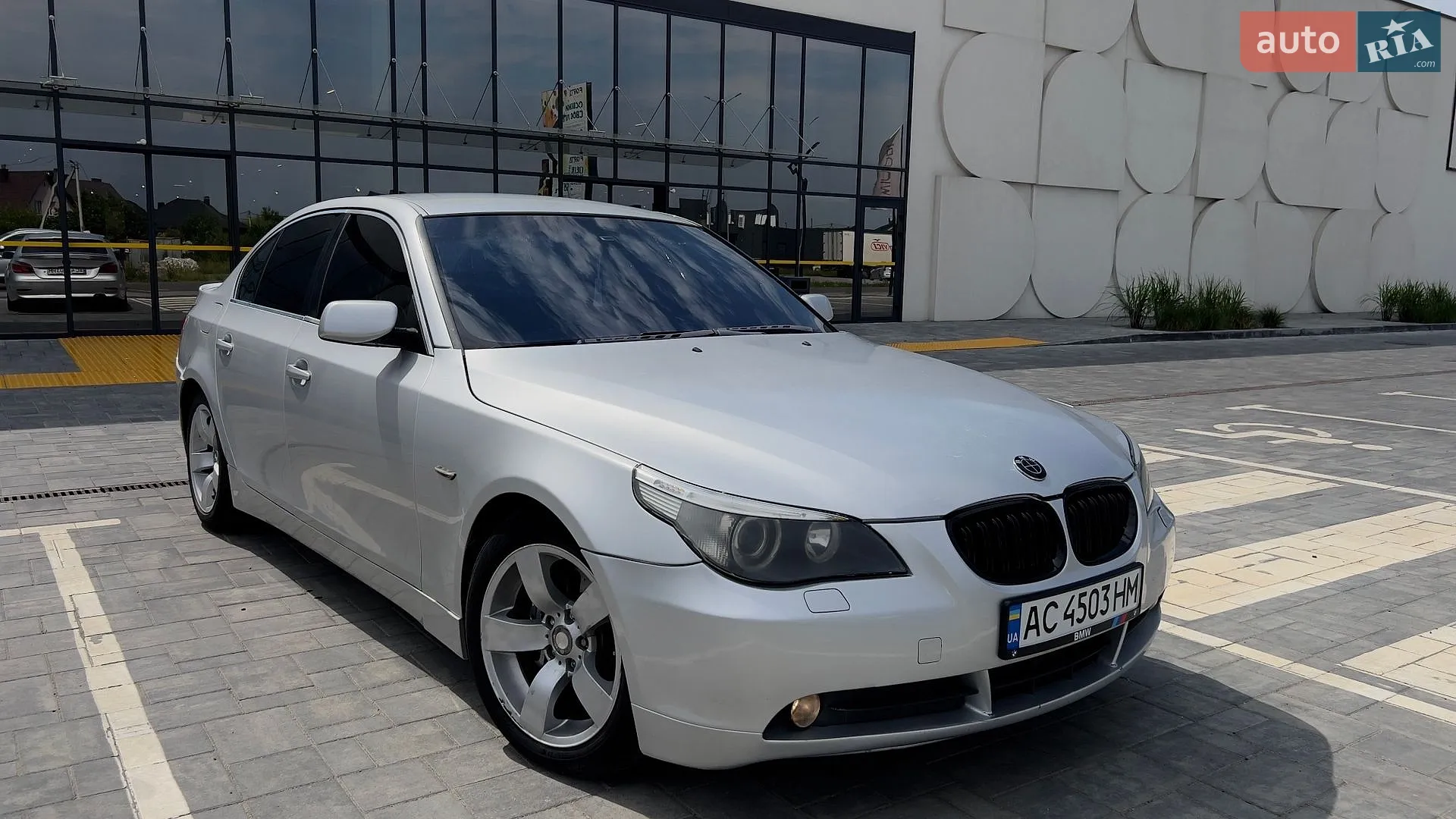 BMW 5 Series, 2005