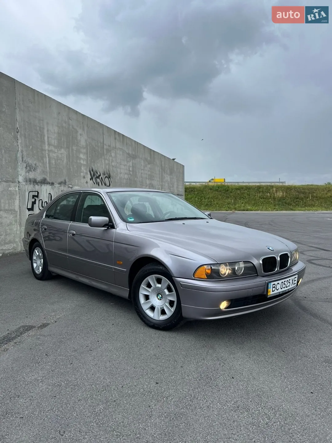 BMW 5 Series, 2001