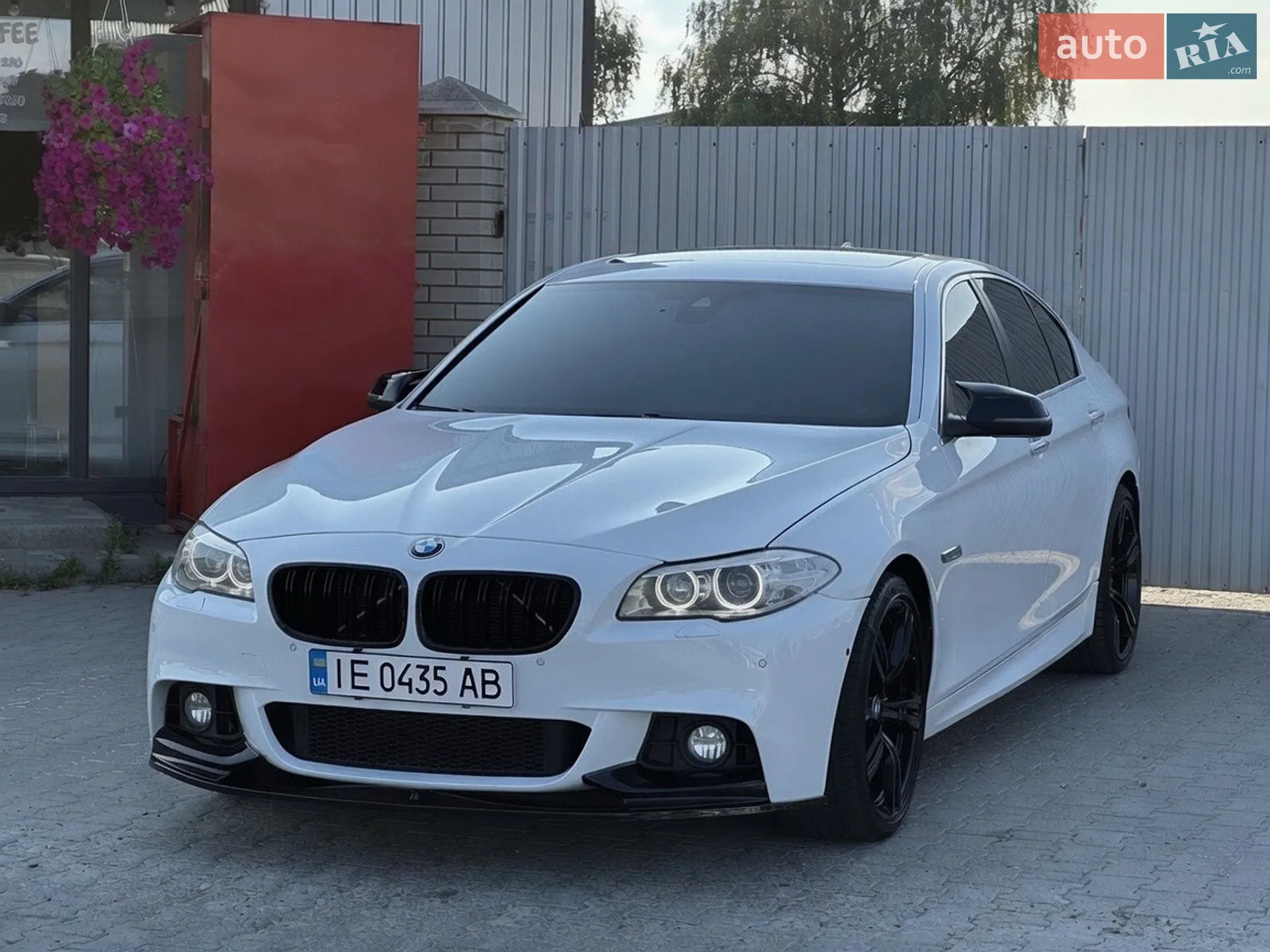 BMW 5 Series, 2015