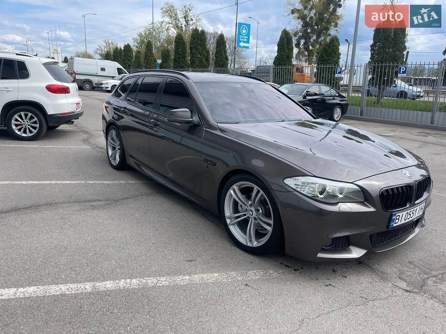 BMW 5 Series, 2011