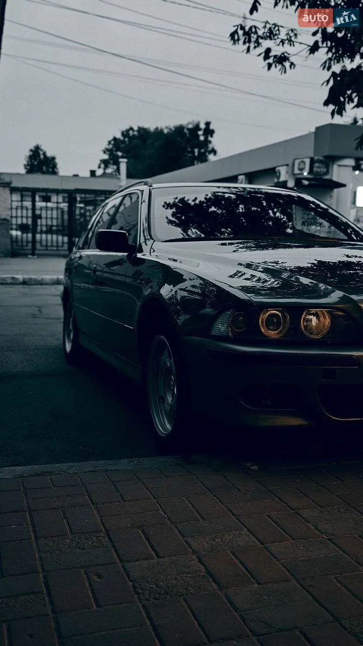 BMW 5 Series, 2003