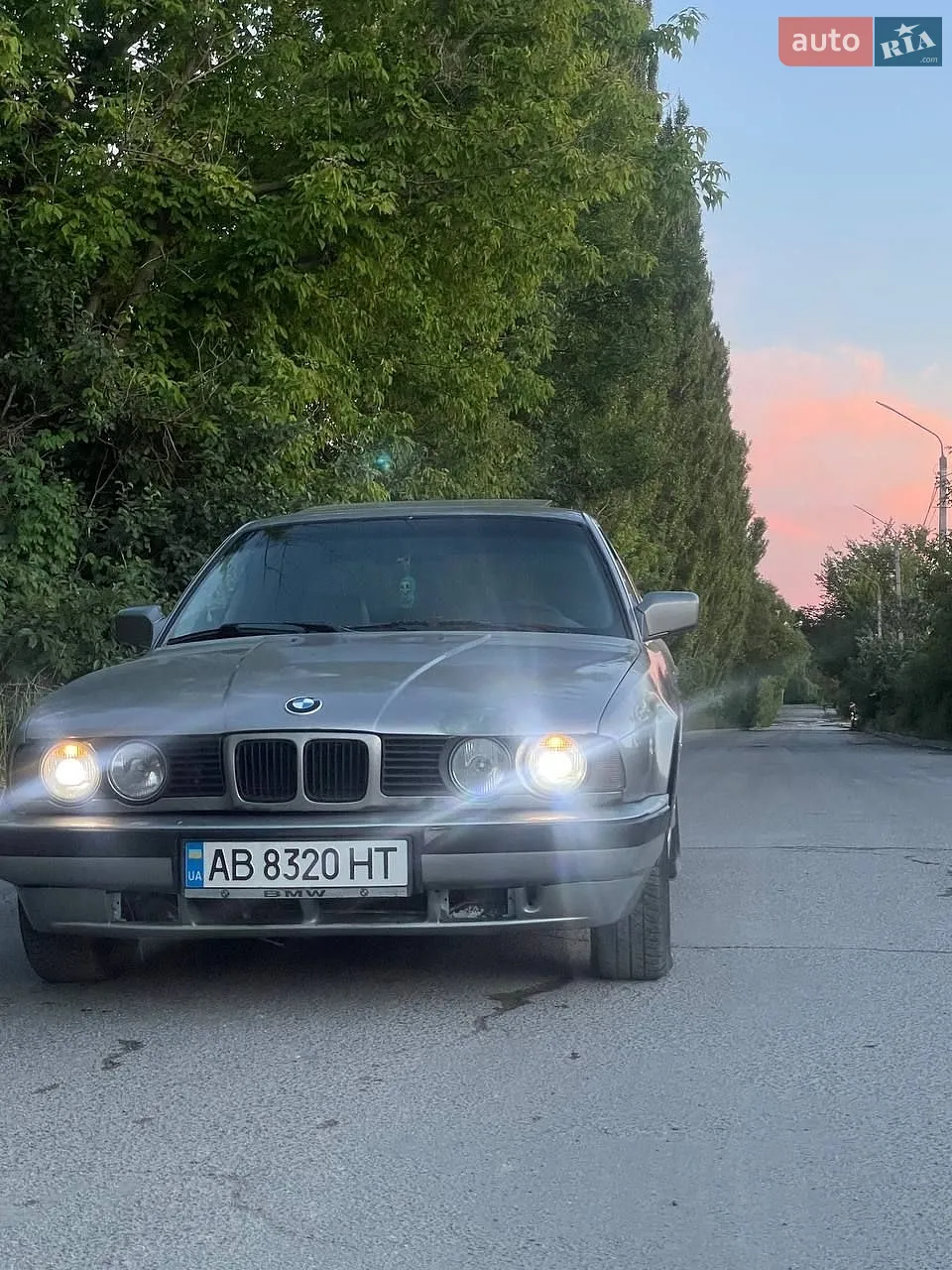 BMW 5 Series, 1989