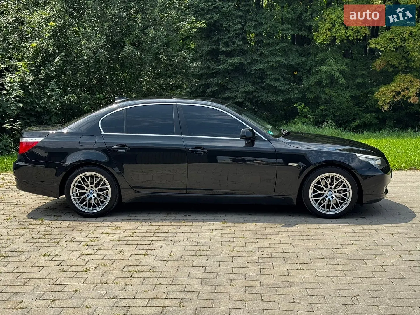BMW 5 Series, 2009