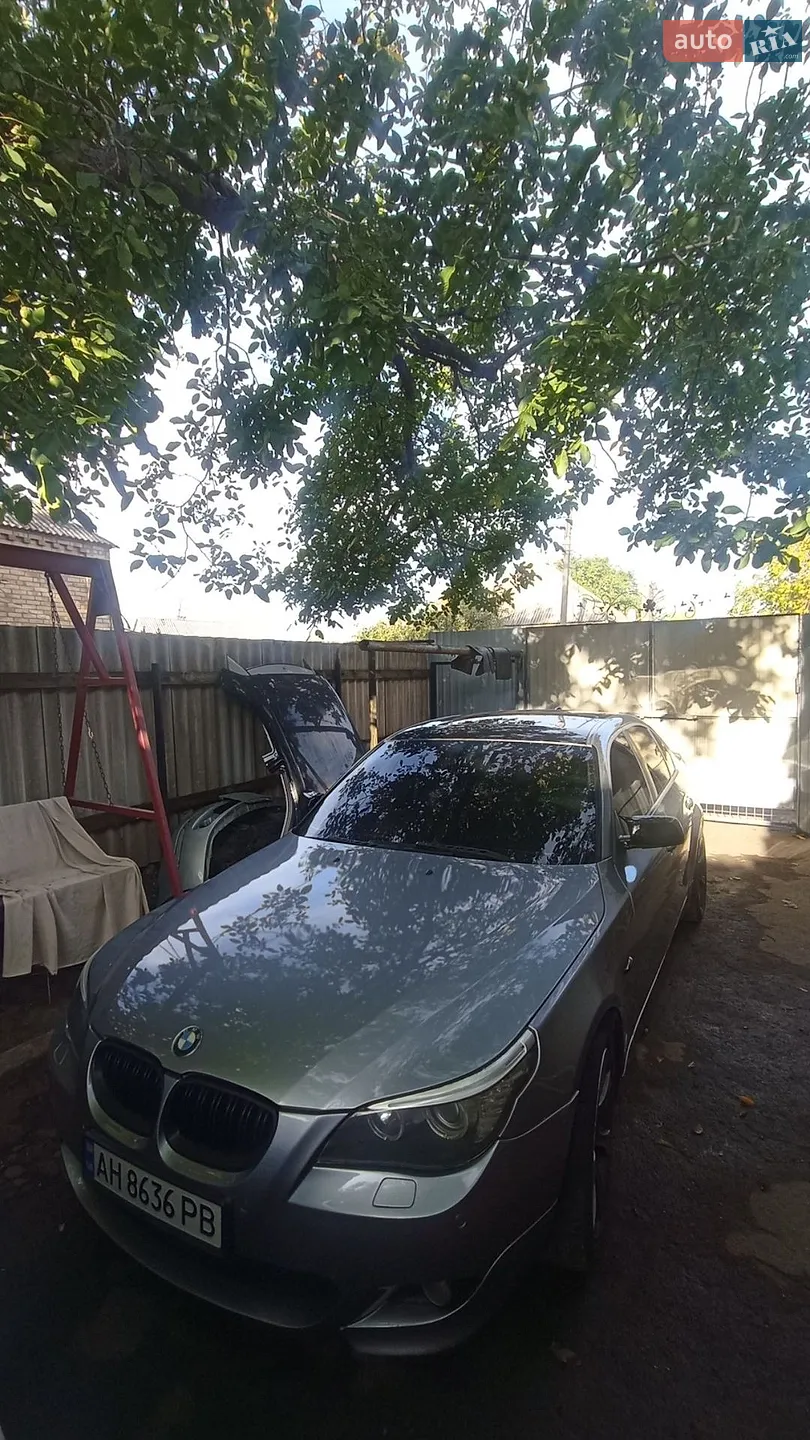 BMW 5 Series, 2004