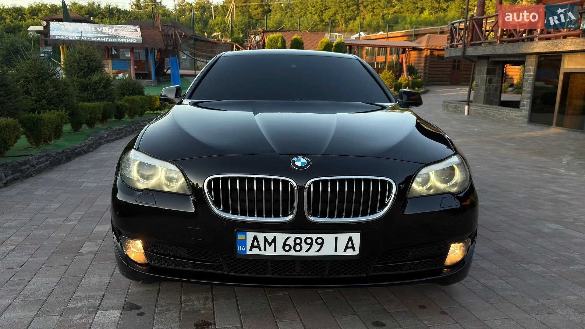 BMW 5 Series, 2011