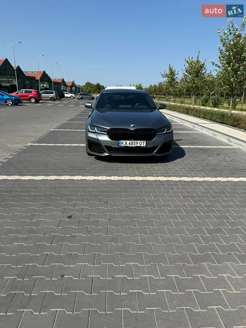 BMW 5 Series, 2022
