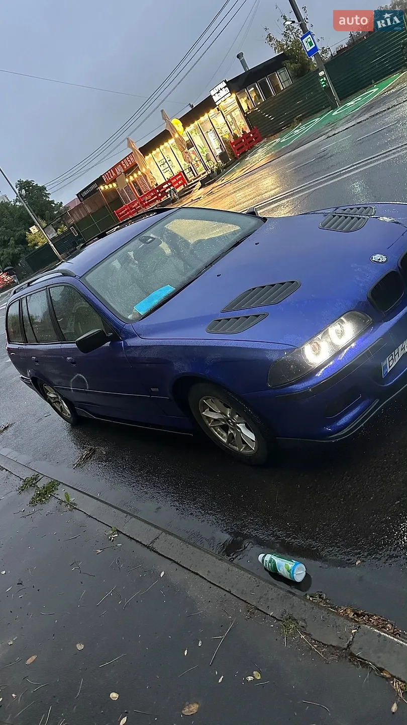 BMW 5 Series, 2001