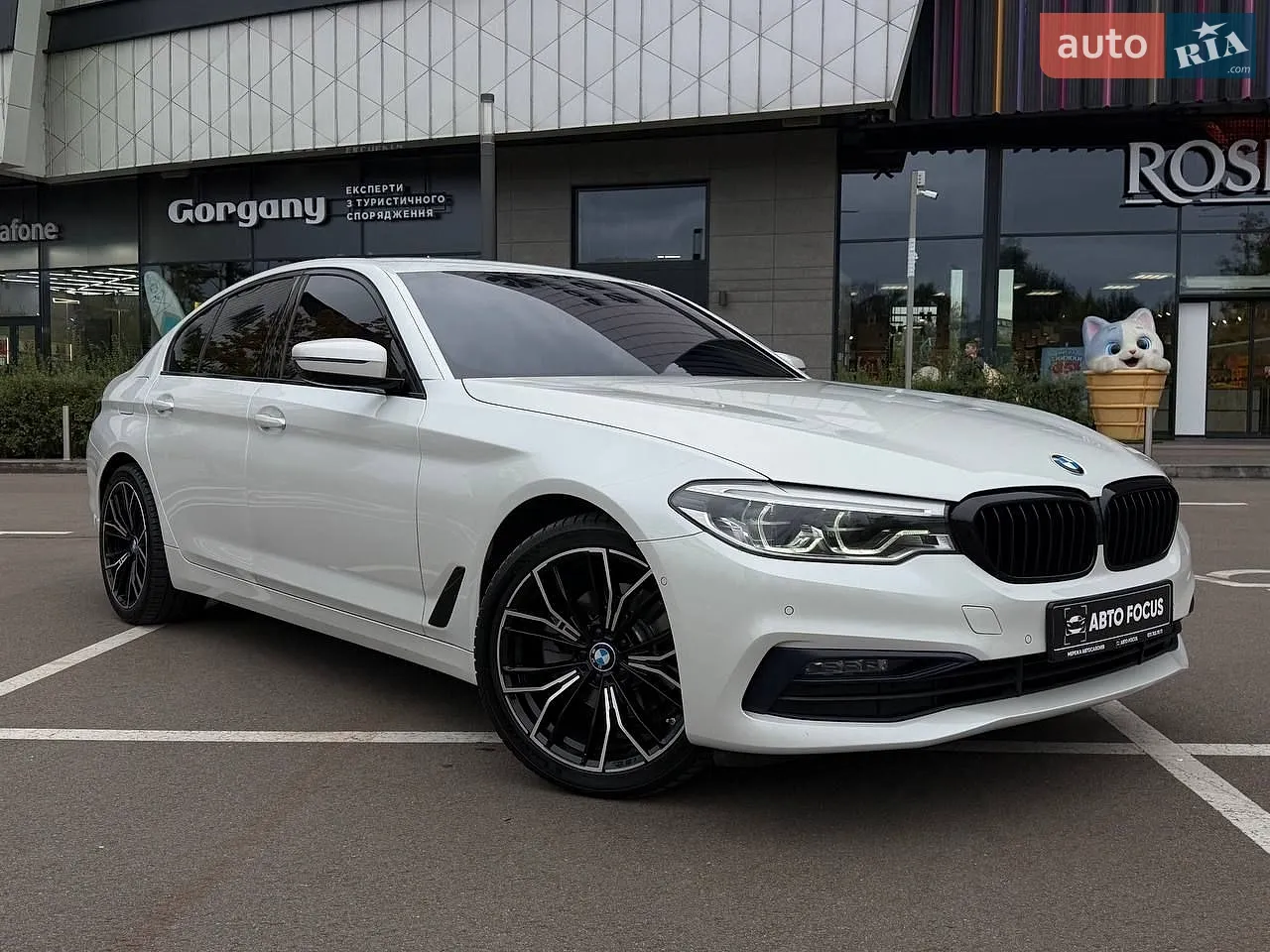 BMW 5 Series, 2019