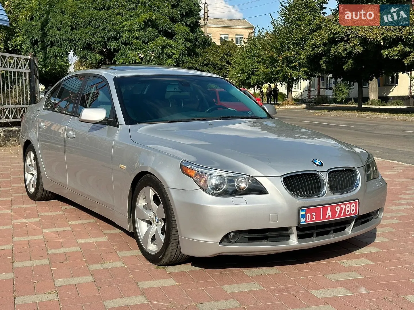 BMW 5 Series, 2004