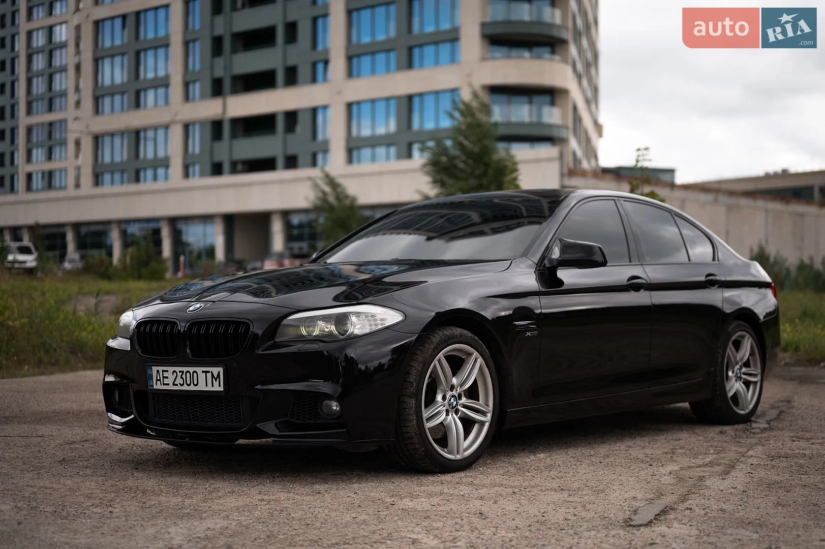 BMW 5 Series, 2011