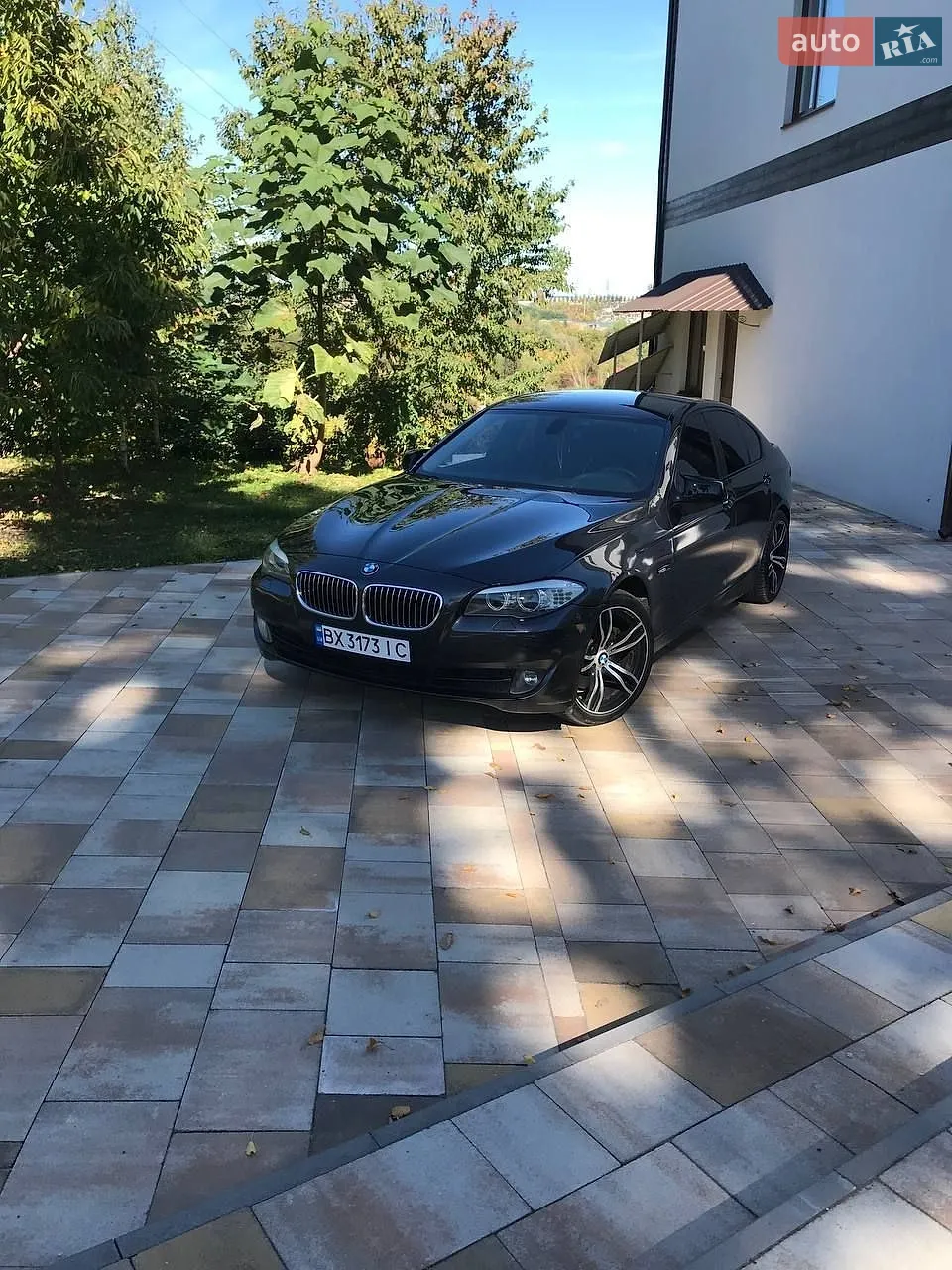 BMW 5 Series, 2010