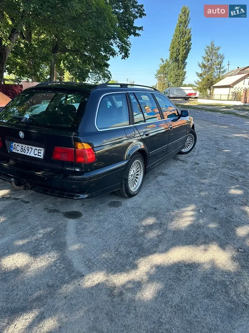 BMW 5 Series, 2001